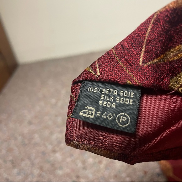 Vintage Ermenegildo Zegna Neck Tie Red Floral 100% Silk Made In Italy - Picture 5 of 7